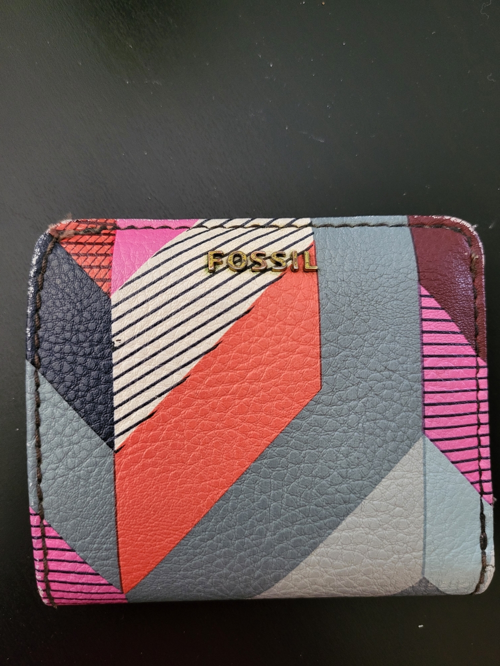 Fossil Women's Multicolor Chevron Geometric Leather Wallet - Pink/Coral/Gray